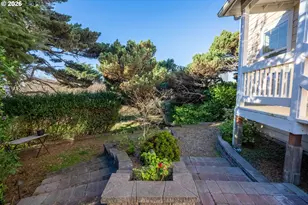 1240 Newport Ave SW, Bandon, OR 97411 - Photo 41