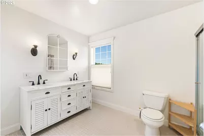 1240 Newport Ave SW, Bandon, OR 97411 - Photo 29