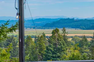 1476 W 14th Pl, Coquille, OR 97423 - Photo 7