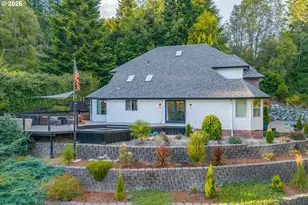 1476 W 14th Pl, Coquille, OR 97423 - Photo 5