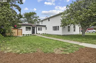 1061 NE Avery St, Newport, OR 97365 - Photo 33