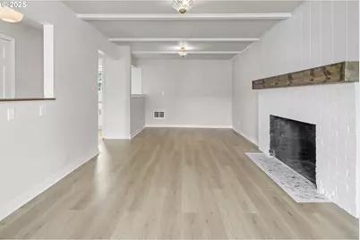 1061 NE Avery St, Newport, OR 97365 - Photo 11