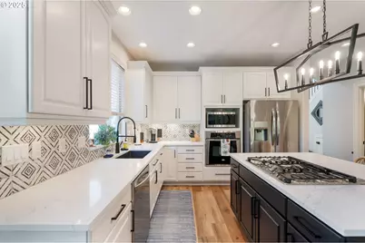 17453 SW 135th Pl, King City, OR 97224 - Photo 9