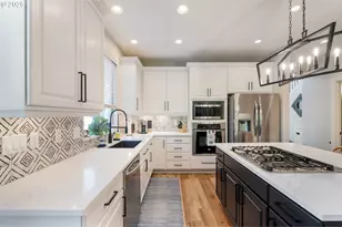 17453 SW 135th Pl, King City, OR 97224 - Photo 9