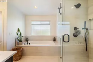 17453 SW 135th Pl, King City, OR 97224 - Photo 31