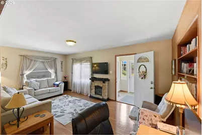 93748 Bay Park Ln, Coos Bay, OR 97420 - Photo 3