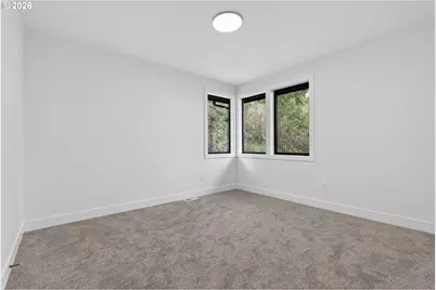 12 Hidalgo St, Lake Oswego, OR 97035 - Photo 33