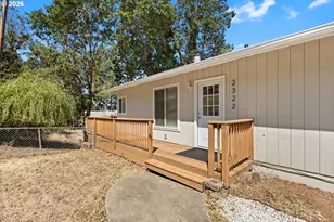 2322 W Military Ave, Roseburg, OR 97471 - Photo 5