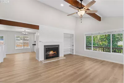 2322 W Military Ave, Roseburg, OR 97471 - Photo 11