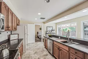 4072 NE Brooks Ave, Keizer, OR 97303 - Photo 13