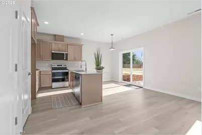 195 W 8th St, Lafayette, OR 97127 - Photo 9