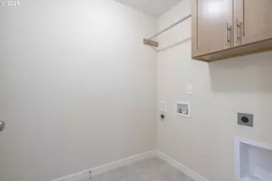 195 W 8th St, Lafayette, OR 97127 - Photo 25