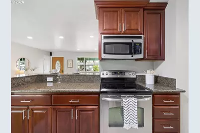 16922 SE Taylor St, Portland, OR 97233 - Photo 15