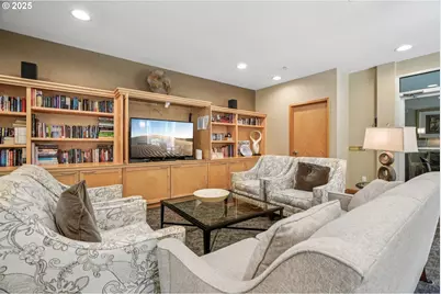 300 W 8th St #206, Vancouver, WA 98660 - Photo 31