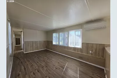 76332 Rainbow St #43B, Oakridge, OR 97463 - Photo 3