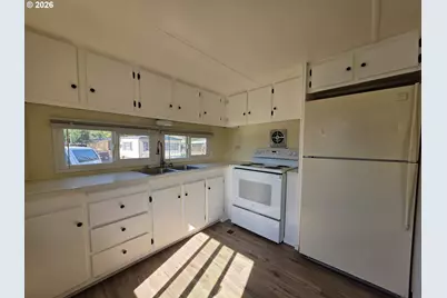 76332 Rainbow St #43B, Oakridge, OR 97463 - Photo 5