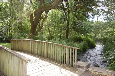 1729 SE Clatsop St, Portland, OR 97202 - Photo 17