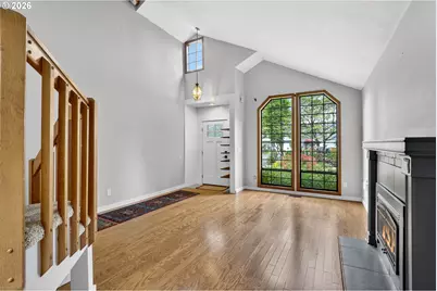 8250 SW Colony Creek Ct, Portland, OR 97224 - Photo 9