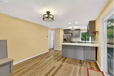 8250 SW Colony Creek Ct, Portland, OR 97224 - Photo 17