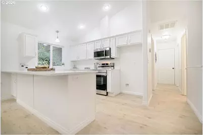 148 Cedar Falls Dr, Kelso, WA 98626 - Photo 9