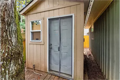 3935 NE Brogden St, Hillsboro, OR 97124 - Photo 45