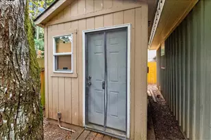3935 NE Brogden St, Hillsboro, OR 97124 - Photo 45