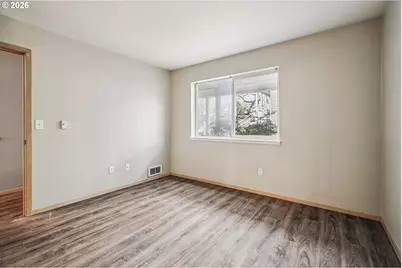 125 N Hayden Bay Dr, Portland, OR 97217 - Photo 15