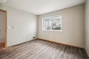 125 N Hayden Bay Dr, Portland, OR 97217 - Photo 15