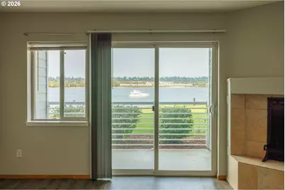 125 N Hayden Bay Dr, Portland, OR 97217 - Photo 5