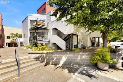 920 NW Naito Pkwy #J18, Portland, OR 97209 - Photo 1