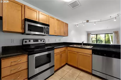 920 NW Naito Pkwy #J18, Portland, OR 97209 - Photo 11