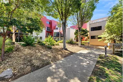920 NW Naito Pkwy #J18, Portland, OR 97209 - Photo 21