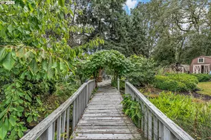 1910 SE Creighton Ave, Milwaukie, OR 97267 - Photo 39