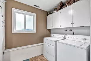 1910 SE Creighton Ave, Milwaukie, OR 97267 - Photo 29