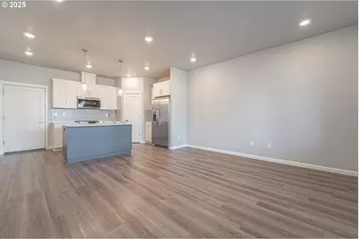 16318 NE 20th St, Vancouver, WA 98684 - Photo 3