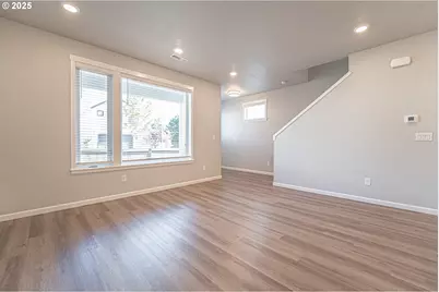 16318 NE 20th St, Vancouver, WA 98684 - Photo 9