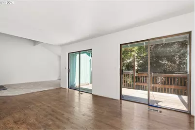 10240 SW 59th Pl, Portland, OR 97219 - Photo 9