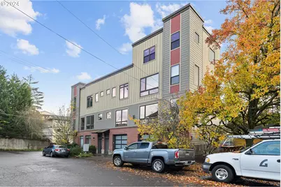 3412 SW Moss St, Portland, OR 97219 - Photo 5