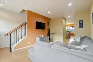 3412 SW Moss St, Portland, OR 97219 - Photo 11