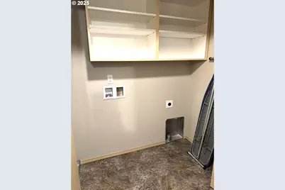 2600 NE 33rd St, Lincoln City, OR 97367 - Photo 25