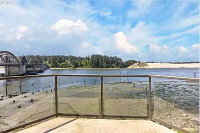 1220 Bay St #302, Florence, OR 97439 - Photo 13