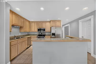 1220 Bay St #302, Florence, OR 97439 - Photo 9