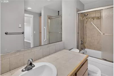 1220 Bay St #302, Florence, OR 97439 - Photo 27