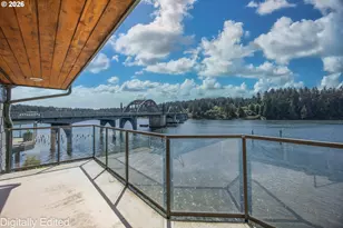 1220 Bay St, Florence, OR 97439 - Photo 3
