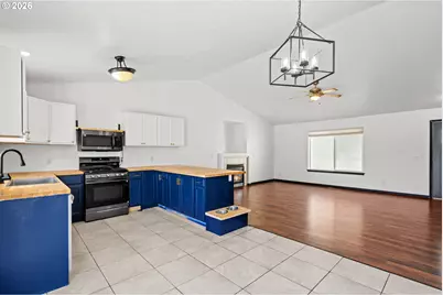 1511 NE Gladys Dr, Hermiston, OR 97838 - Photo 9