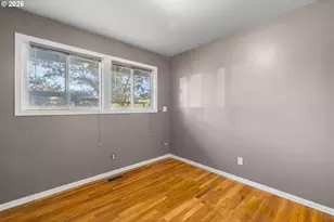 16325 NE Hoyt St, Portland, OR 97230 - Photo 23