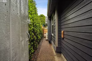 1626 NW 21st St, Lincoln City, OR 97367 - Photo 35