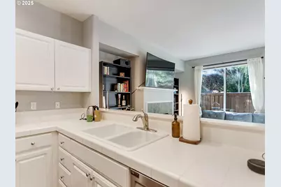 6451 SW 208th Ter, Beaverton, OR 97078 - Photo 13