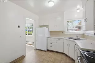 2189 Hilyard St, Eugene, OR 97405 - Photo 11