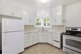 2189 Hilyard St, Eugene, OR 97405 - Photo 13